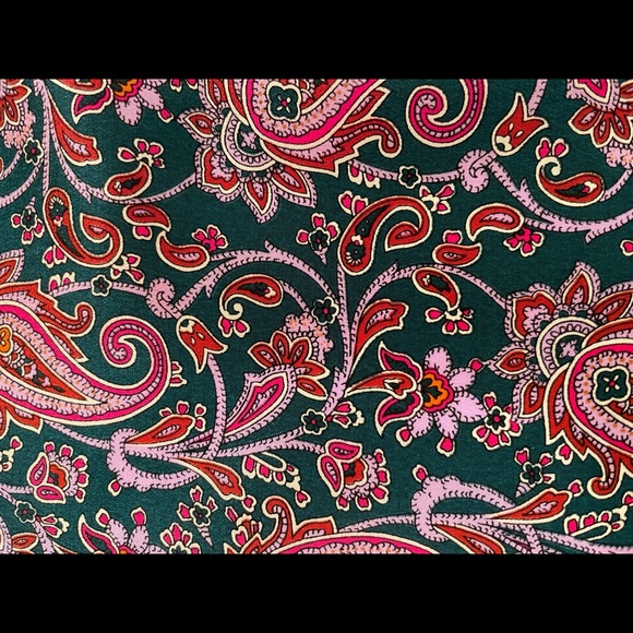 🎉HP🎉 Vintage Paisley Scarf - Picture 5 of 7